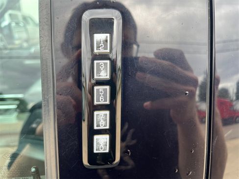 Used 2020 Ford F150 Lariat w/ Equipment Group 502A Luxury image 16