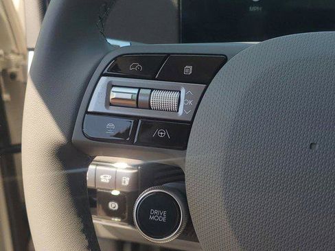 New 2025 Hyundai Ioniq 5 SEL image 18