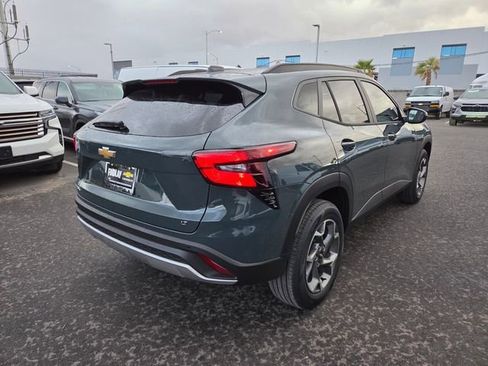 New 2026 Chevrolet Trax LT w/ Driver Confidence Package image 4