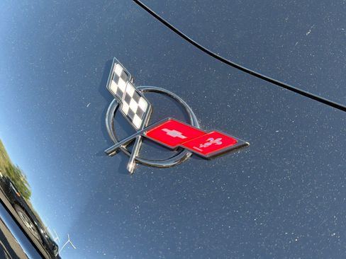 Used 2004 Chevrolet Corvette Z06 w/ Memory Package RWD image 31