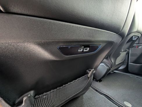 New 2026 Chrysler Pacifica Select w/ S Appearance Package image 39