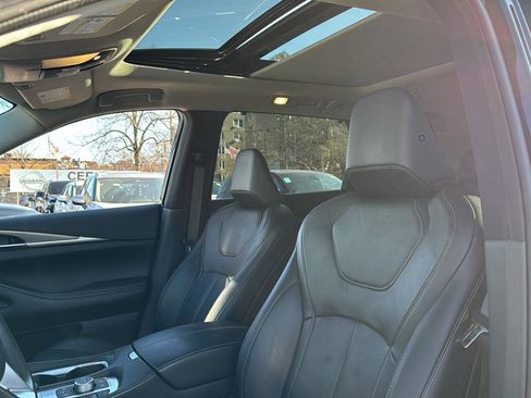 Used 2023 INFINITI QX60 Luxe image 17