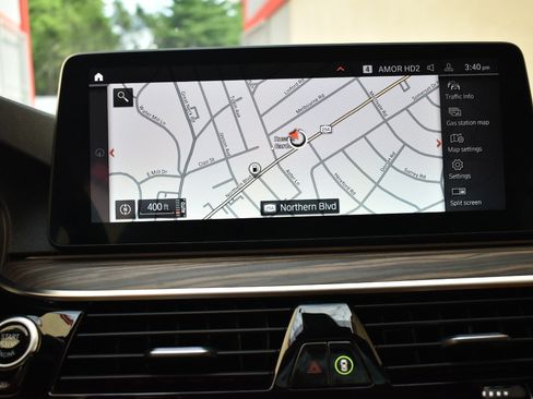 Used 2021 BMW 530i w/ M Sport Package RWD image 26