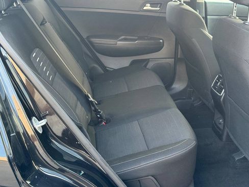 Used 2018 Kia Sportage LX AWD/4WD image 10