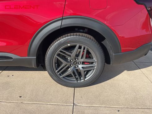 New 2025 Ford Explorer ST w/ Sun And Sound Package image 43