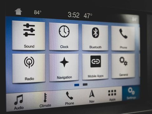 Used 2018 Ford F150 Lariat image 16