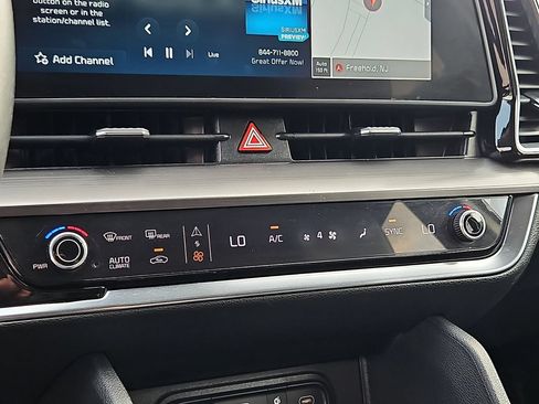 Certified 2024 Kia Sportage EX AWD/4WD image 19