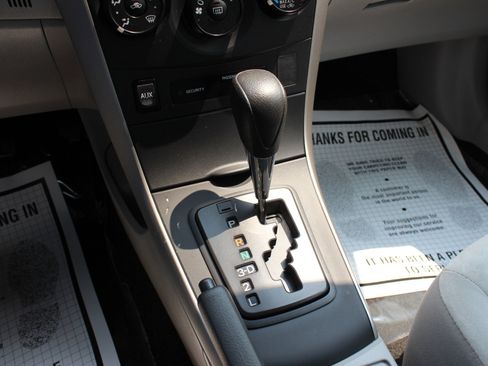 Used 2009 Toyota Corolla LE image 25