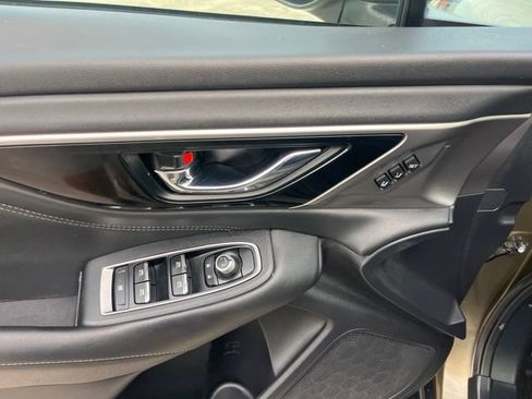 Used 2022 Subaru Outback Limited AWD/4WD image 15