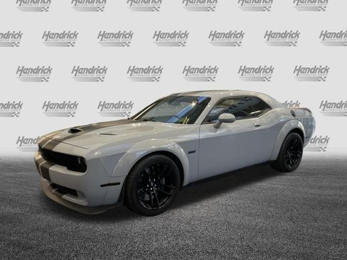 Used 2021 Dodge Challenger R/T Scat Pack RWD image 6