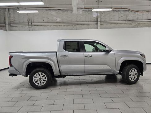 New 2026 Toyota Tacoma SR5 image 15