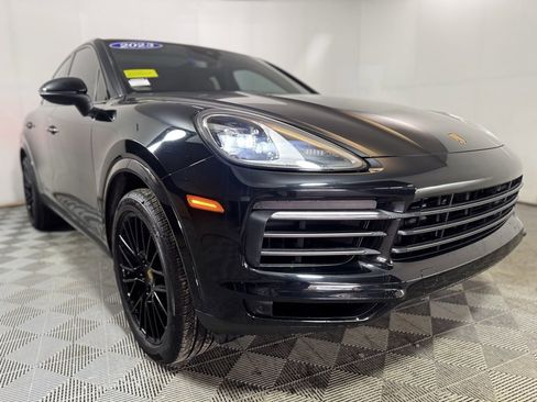 Used 2023 Porsche Cayenne Platinum Edition w/ Towing Package w/o Tow Ball image 10