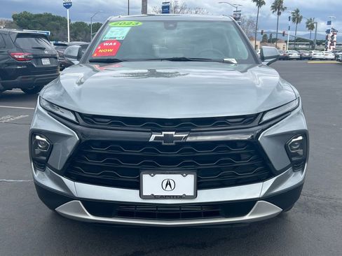 Used 2023 Chevrolet Blazer LT w/ LPO, Black Grille Bar Package image 2