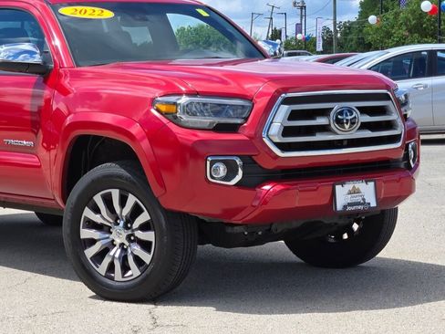 Used 2022 Toyota Tacoma Limited AWD/4WD image 2