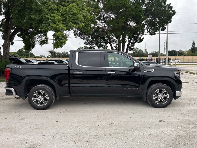 Used 2025 GMC Sierra 1500 SLT AWD/4WD image 18