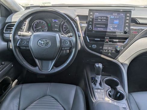 Used 2024 Toyota Camry SE w/ Cold Weather Package FWD image 31
