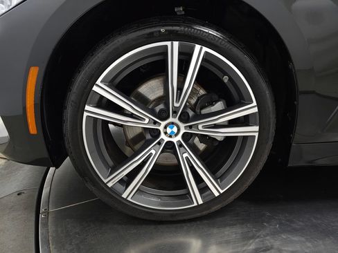 Used 2023 BMW 330i xDrive Sedan w/ Premium Package AWD/4WD image 11