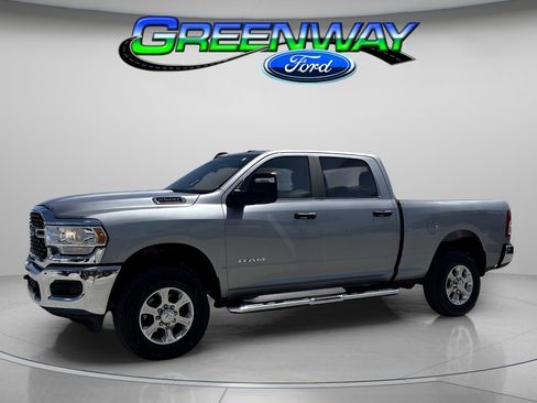 Used 2024 RAM 2500 Big Horn AWD/4WD image 1
