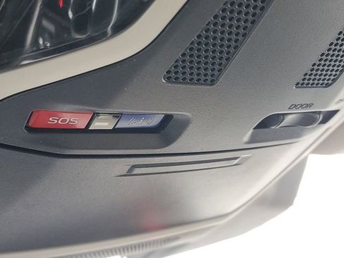 Used 2023 Subaru Outback Premium image 30