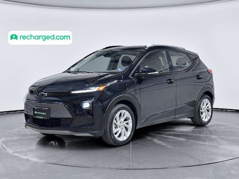 Used 2023 Chevrolet Bolt EUV LT w/ Driver Confidence Package FWD image 1