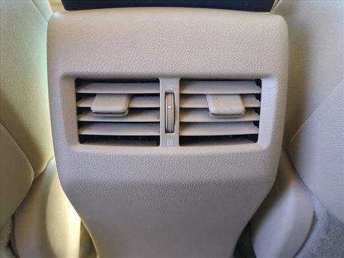 Used 2013 Lexus RX 350 w/ Navigation Pkg image 18