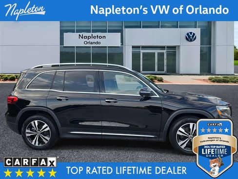 Used 2024 Mercedes-Benz GLB 250 4MATIC image 3