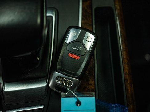 Used 2018 Audi Q5 2.0T Premium w/ Convenience Package AWD/4WD image 24