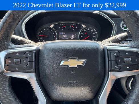 Used 2022 Chevrolet Blazer LT AWD/4WD image 25
