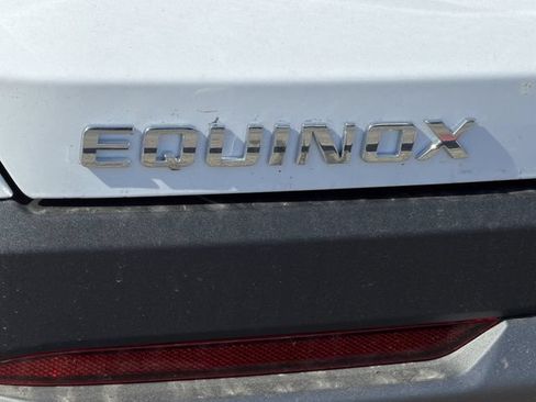 New 2026 Chevrolet Equinox LT w/ LPO, Floor Liner Package FWD image 8