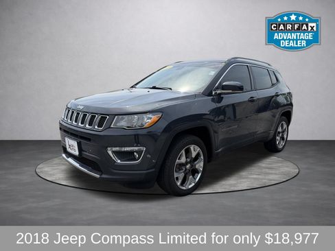 Used 2018 Jeep Compass Limited w/ Trailer Tow Group AWD/4WD image 10