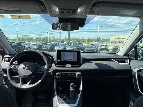 Certified 2023 Toyota RAV4 XLE w/ Convenience Package image 18