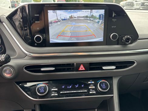 Used 2020 Hyundai Sonata SEL w/ Convenience + Sunroof Package FWD image 16