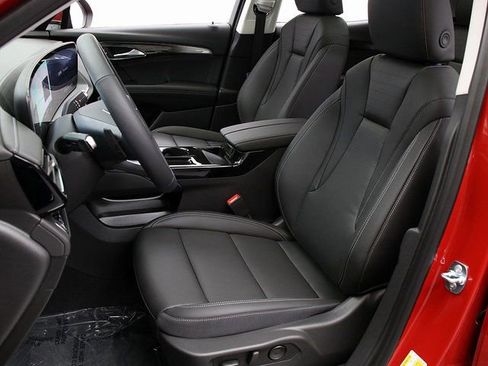 New 2025 Buick Envision Preferred image 9