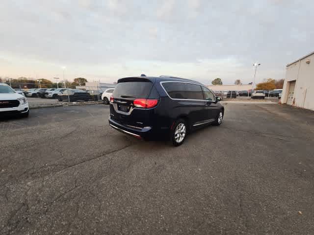 Used 2020 Chrysler Pacifica Limited FWD image 18