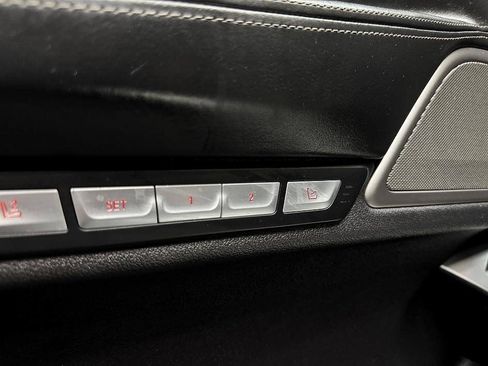 Used 2017 BMW 750i RWD image 10