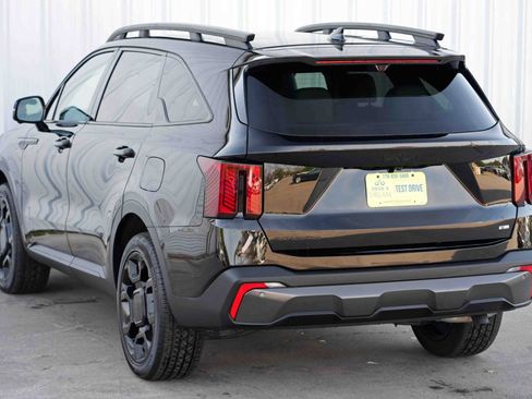 Used 2025 Kia Sorento SX Prestige w/ Sage Leather Package image 54
