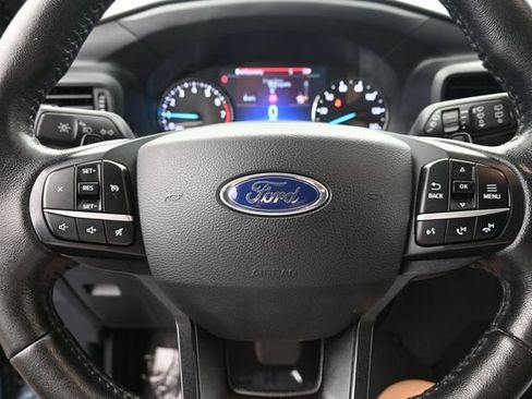 Used 2020 Ford Explorer XLT AWD/4WD image 29