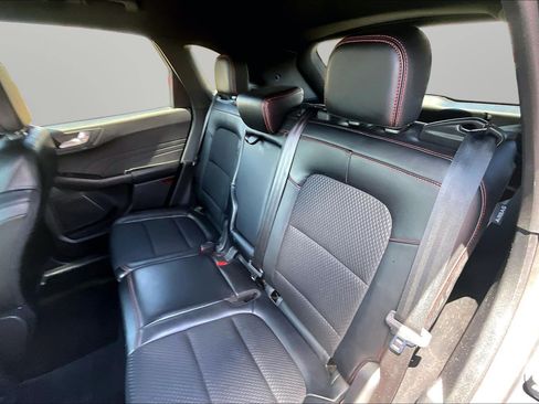 Used 2024 Ford Escape ST-Line w/ Tech Pack #1 AWD/4WD image 18