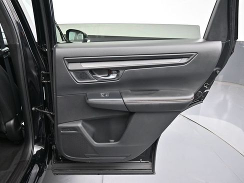 Used 2025 Honda CR-V Sport-L image 31