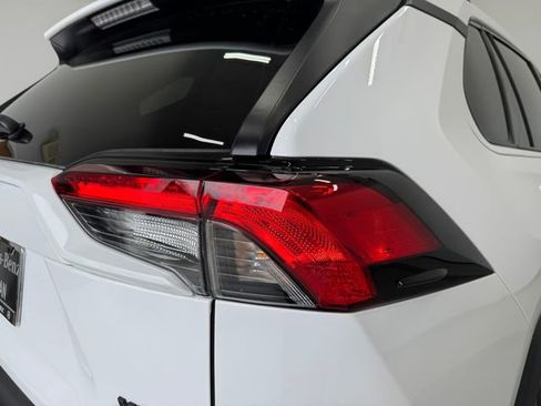 Used 2025 Toyota RAV4 XLE w/ Convenience Package image 33