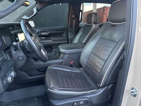 Used 2023 GMC Sierra 1500 AT4X image 7