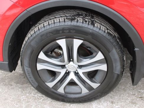 Used 2016 Toyota RAV4 LE image 11