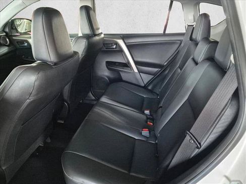 Used 2017 Toyota RAV4 Limited w/ Carpet Mat Package FWD image 18