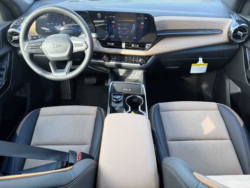 New 2026 Chevrolet Equinox ACTIV w/ Convenience Package III image 12