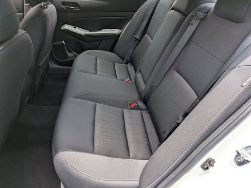 Used 2025 Nissan Altima 2.5 SV FWD image 21