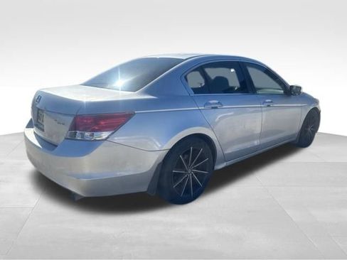 Used 2010 Honda Accord LX image 5