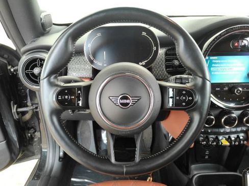 Used 2024 MINI Cooper SE FWD image 28