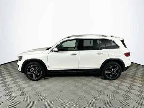 Used 2026 Mercedes-Benz GLB 250 4MATIC image 4