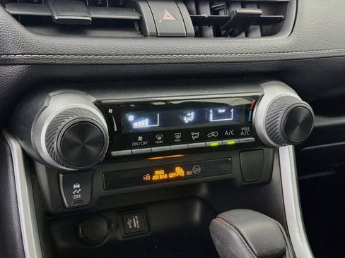 Used 2023 Toyota RAV4 LE FWD image 18