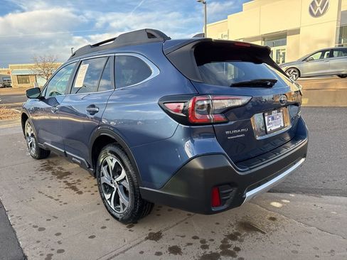 Used 2022 Subaru Outback Limited XT image 3